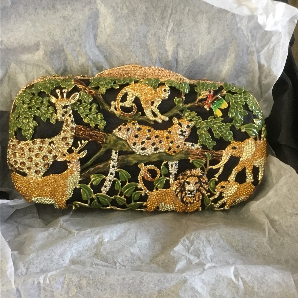 💕NWT  JUNGLE ANIMAL SPARKLE CLUTCH💕